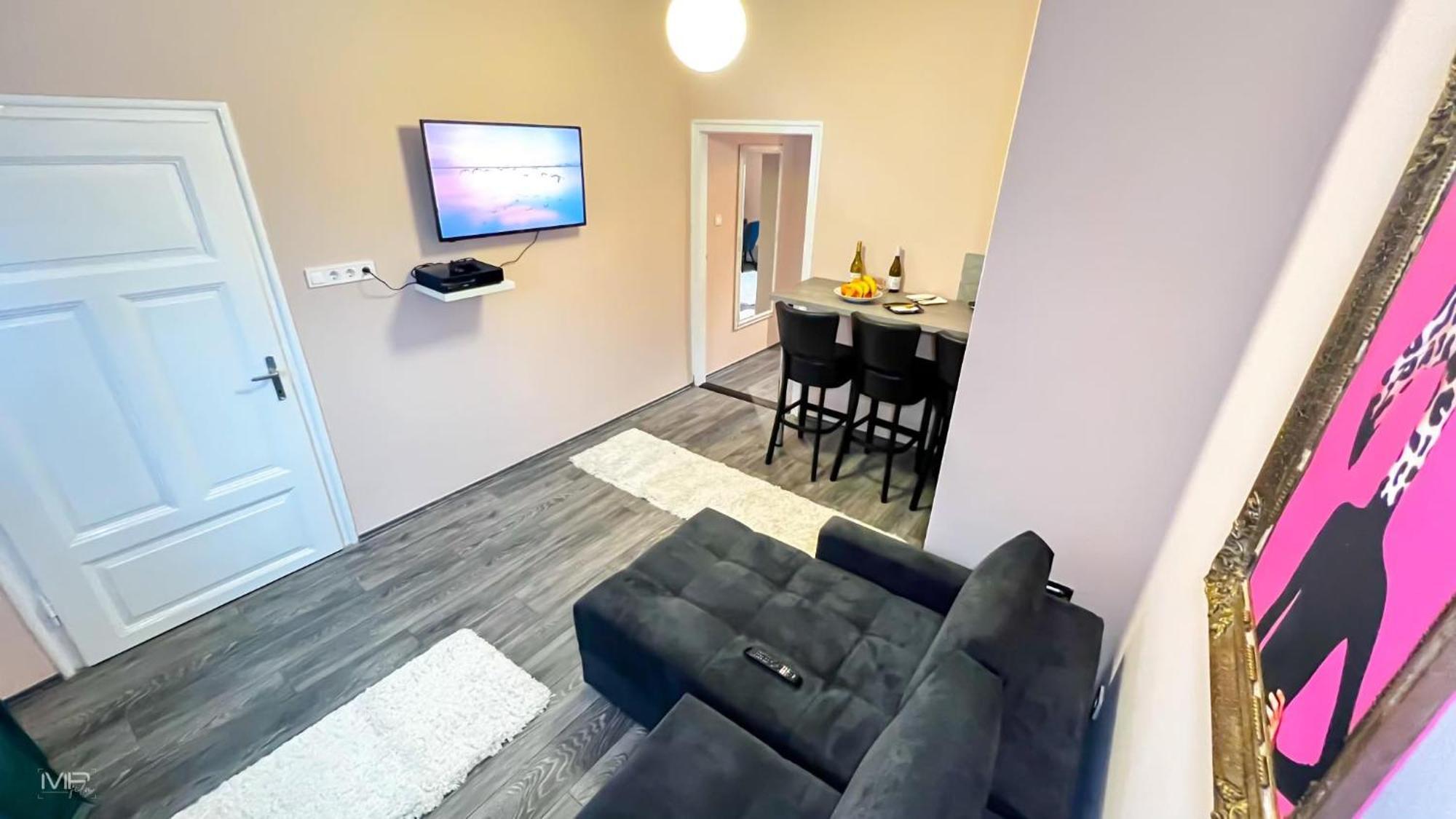 Flamingo Rezidencia Apartman Eger Exterior photo